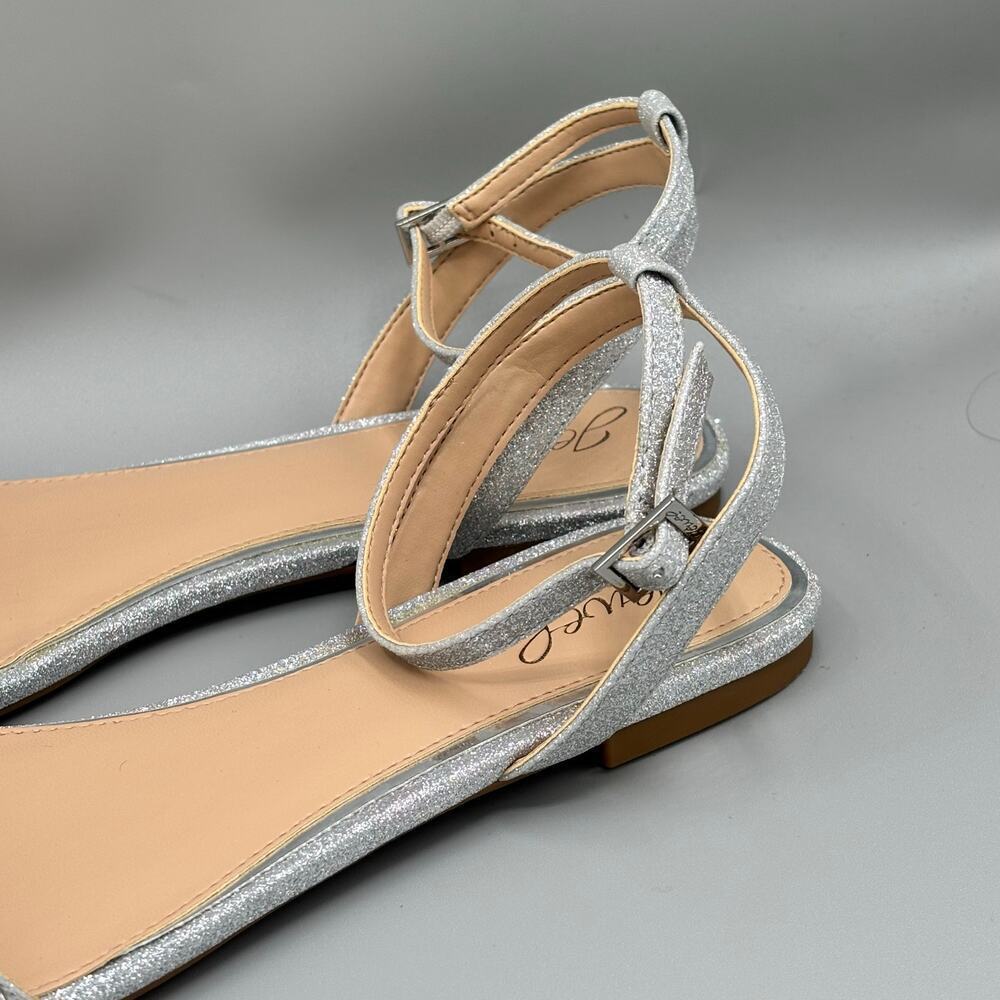 Jewel Badgley Mischka Women's Daria Silver Sparkle Bling Flat Sandals Size 8 New - Picture 7 of 11